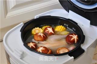 香菇粟米煨土鸡的做法步骤：6