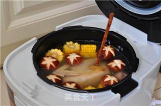 香菇粟米煨土鸡的做法步骤：8