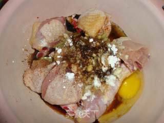 【香酥炸鸡块】---卫生，安全，让家人吃的放心的做法步骤：1