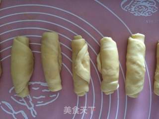 手捧月亮·望月亮【蛋黄酥】的做法步骤：11