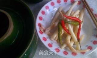 酸藕带炒鸡胗的做法步骤：1