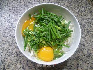 韭菜花茭白炒鸡蛋的做法步骤：5