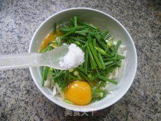 韭菜花茭白炒鸡蛋的做法步骤：7
