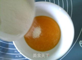 黄桃慕斯蛋糕的做法步骤：6