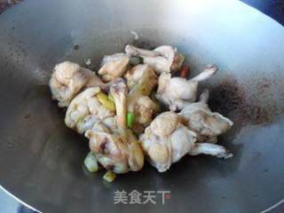红烧鸡小肘的做法步骤：6