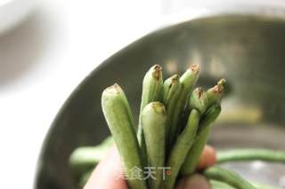 这样吃菜很有味——豇豆麦饭的做法步骤：2