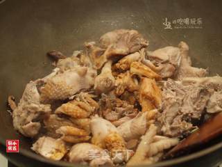 香菇焖鸡：将食材的美味发挥得淋漓尽致的做法步骤：11