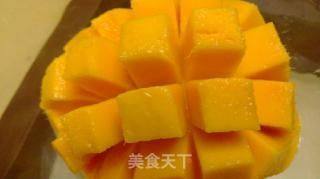 诱惑迷人（芒果西米捞）的做法步骤：2