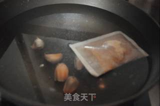 马来西亚正宗巴生肉骨茶的做法步骤：3
