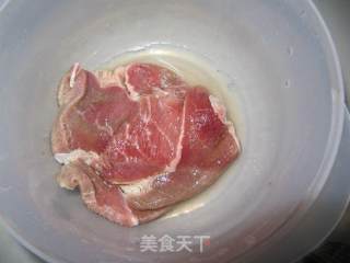 牛肉汉堡包的做法步骤：1
