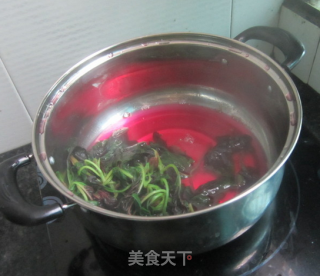 苋菜蜂蜜卷饼的做法步骤：2