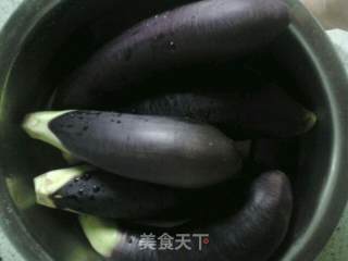 香菜蒜茄子的做法步骤：1