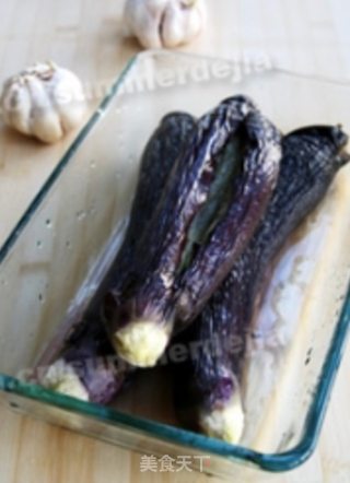 香菜蒜茄子的做法步骤：2