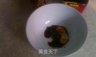 午餐肉白菜煮米粉的做法步骤：2