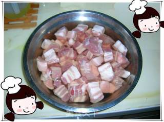 私家红烧肉的做法步骤：1