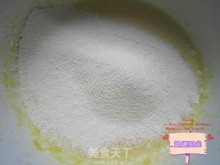 北海道戚风蛋糕的做法步骤：4