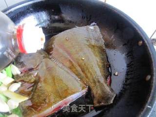酱焖鸦片鱼的做法步骤：5
