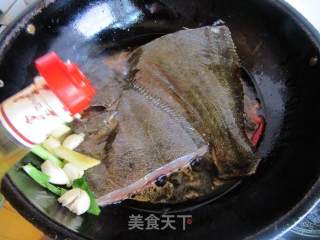 酱焖鸦片鱼的做法步骤：8