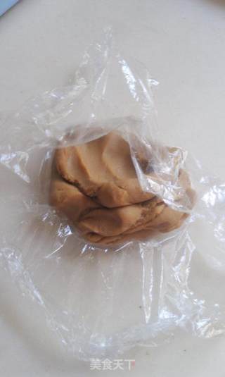 中秋之摩卡咖啡月饼（免烤）的做法步骤：1