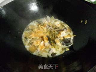 咸菜炒海鳗的做法步骤：4