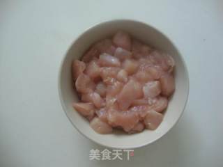 番茄鸡丁的做法步骤：1