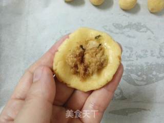 家庭制作肉松小酥饼的做法步骤：9