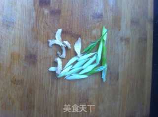 炝锅扯面的做法步骤：3