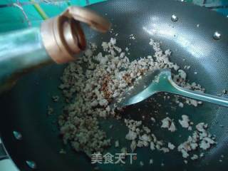 毛豆肉末炒辣椒的做法步骤：6
