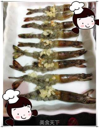 异国风情之蒜蓉黄油焗虾的做法步骤：4