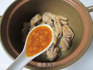 豆酱焖鸡的做法步骤：2