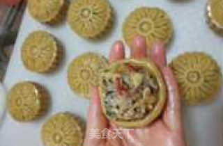 传统五仁月饼的做法步骤：11