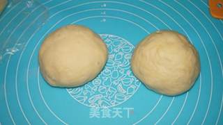 肉松花盘面包的做法步骤：6
