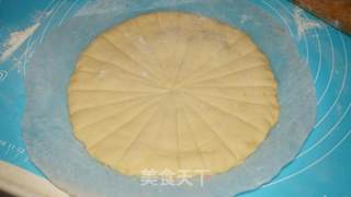肉松花盘面包的做法步骤：12