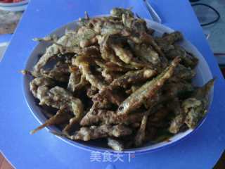 干炸小鱼的做法步骤：7