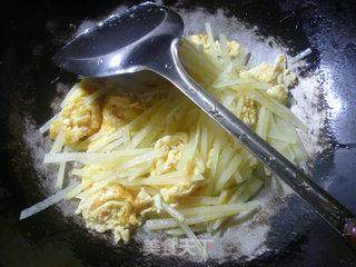 鸡蛋炒土豆的做法步骤：7