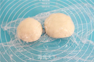 【番茄配方】滇式玫瑰鲜花月饼 —— 浓浓的鲜花味，仿佛有蜜蜂在飞舞的做法步骤：5