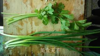 饺子皮小春卷的做法步骤：1