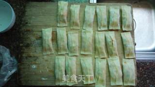 饺子皮小春卷的做法步骤：17