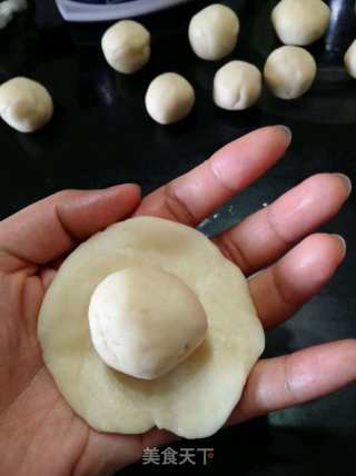 榨菜鲜肉月饼的做法步骤：6