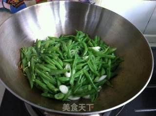 火腿肠炒芸豆的做法步骤：3