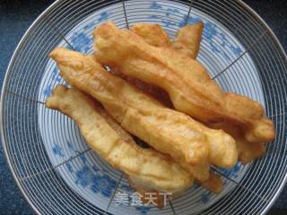 膨松酥软小油条的做法步骤：14