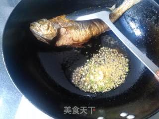 糖醋黄鱼的做法步骤：7