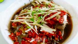 剁椒鸦片鱼头的做法步骤：6