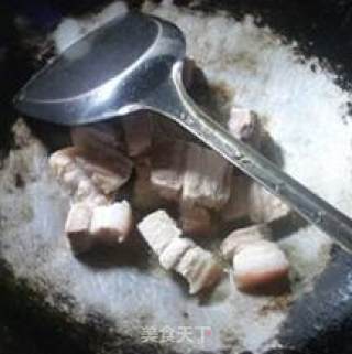 梅干菜茭白烧五花肉的做法步骤：2