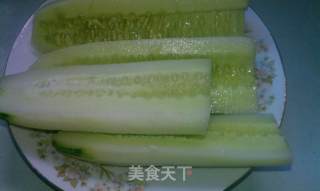 海米拌黄瓜的做法步骤：2