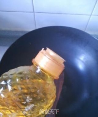 秋葵虾酱炒鸡蛋的做法步骤：5