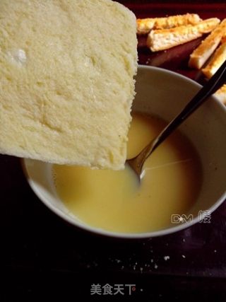 【微波花生多士】非油炸的美味的做法步骤：5