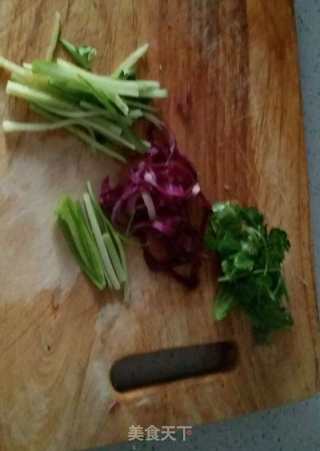 西式煎饼蔬菜卷的做法步骤：2