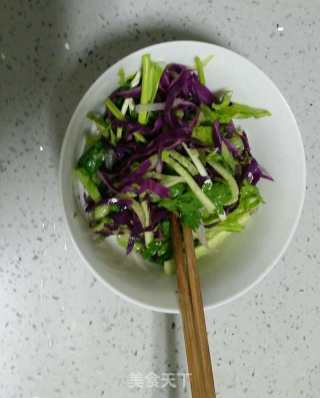 西式煎饼蔬菜卷的做法步骤：4