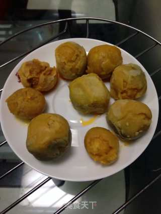 广式月饼的做法步骤：1